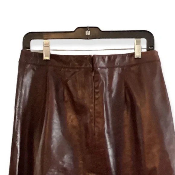 PRICE New GAP Vintage High Waisted Leather Midi Skirt Colour Burgundy Size 8 - Picture 10 of 16